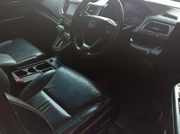 Honda CR-V 2.4 Prestige 3