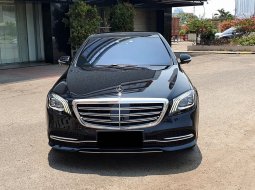 (17rb Miles) Mercedes Benz S450 L (V222) CKD AT 2018 Hitam Metalik