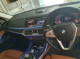 BMW X7 xDrive40i Excellence 2021 Pemakaian 2022 Kondisi Mulus Terawat Istimewa Seperti Baru 5