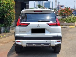 Km8rb Mitsubishi Xpander Cross NewPremium Package CVT 2023 putih model stir pajero cash kredit bisa 8