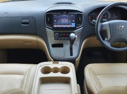 Hyundai H-1 Elegance 2018 hitam bensin km31ribuan cash kredit proses bisa dibantu 8