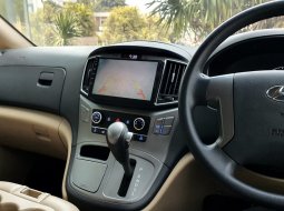 Hyundai H-1 Elegance 2018 hitam bensin km31ribuan cash kredit proses bisa dibantu 15