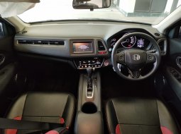 Honda HR-V E CVT 2017 Hitam 3