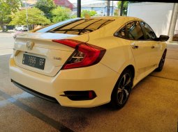 Honda Civic ES Prestige 2016 Putih sedan ,ready juga Hactback 2018 3