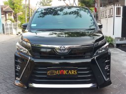 Toyota Voxy 2.0 A/T 2018 Hitam 1