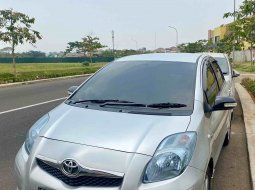 Toyota Yaris E 2010 Matic Kondisi Mulus Terawat Istimewa 2