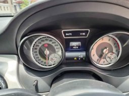 Mercedes-Benz GLA 200 Gasoline 2015 Putih 8