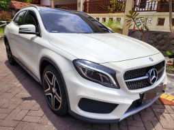 Mercedes-Benz GLA 200 Gasoline 2015 Putih 10