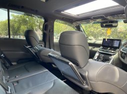 Toyota Land Cruiser VX-R 2023 10