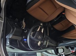 Toyota Innova 2.0 G M/T ( Manual ) 2019 Silver Km Antik 17rban Mulus Tangan 1 9