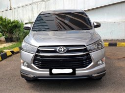 Toyota Venturer 2.0 A/T Bensin 2019 matic silver km27rban cash kredit proses bisa dibantu