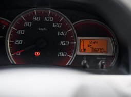 Daihatsu Xenia 1.3 R Deluxe MT 2011 Putih 9