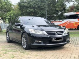 Honda Accord 2.4 VTi-L 2013 Hitam 1