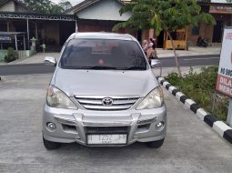 Toyota Avanza G 2004 full original