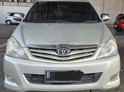 Toyota Innova 2.0 G A/T ( Matic ) 2011 Silver Mulus Siap Pakai Good Condition