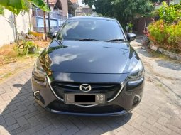 Jual mobil Mazda 2 2017 hitam km 48 ribu , ready juga warna putih