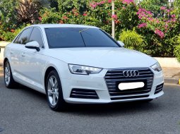 Audi A4 2.0 tfsi Automatic 2016 putih dp 35jt 35ribuan mls cash kredit proses bisa dibantu