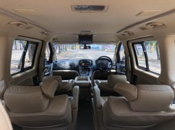 Hyundai H-1 Royale Diesel at 2018 Hitam 9