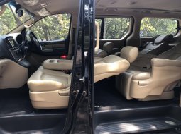 Hyundai H-1 Royale Diesel at 2018 Hitam 10