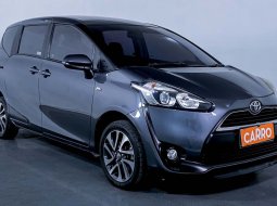 JUAL Toyota Sienta V CVT Abu-abu