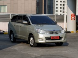 Toyota Kijang Innova 2.0 G 2009 Silver