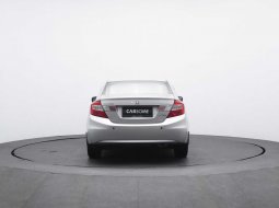 Honda Civic 1.8 2015 Sedan 3