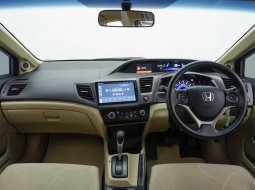 Honda Civic 1.8 2015 Sedan 9