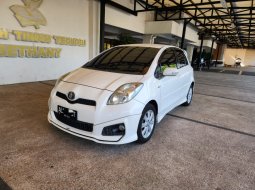 Toyota Yaris S 2012 Hatchback manual