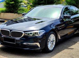 BMW 5 Series 530i 2017 luxury hitam km 16rban cash kredit proses bisa dibantu 1