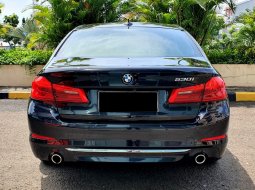 BMW 5 Series 530i 2017 luxury hitam km 16rban cash kredit proses bisa dibantu 3