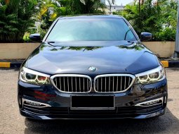 BMW 5 Series 530i 2017 luxury hitam km 16rban cash kredit proses bisa dibantu 2