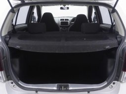 Daihatsu Ayla R 2019 Hatchback 13