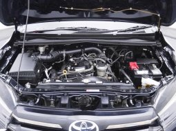 Toyota Kijang Innova Venturer 2017 mobil bekas berkualitas  6
