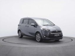 Toyota Sienta V CVT 2016 Minivan dp 15 jt angsuran 3 jutaaan