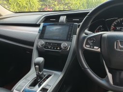 Honda Civic 1.5L Turbo 2018 es sedan km 30 rb abu cash kredit proses bisa dibantu 16