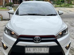 Toyota yaris TRDS warna Putih