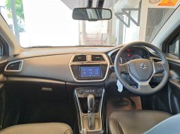 Suzuki SX4 S-Cross NewA/T 2022 Putih 9