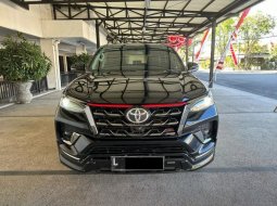 Toyota Fortuner 2.4 VRZ AT 2021 Hitam