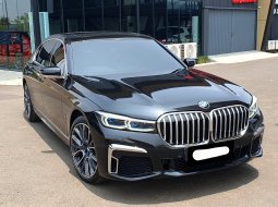 BMW 7 Series 730Li 2020 hitam km14 ribuan cash kredit proses bisa dibantu