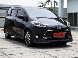 Toyota Sienta Q 2018 Hitam