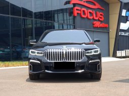 BMW 730Li M Sport LCi (G12) At 2020 Hitam Metalik