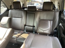 Toyota Fortuner 2.4 VRZ AT 2016 9