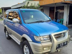 Isuzu Panther GRAND TOURING 2001 Biru 1