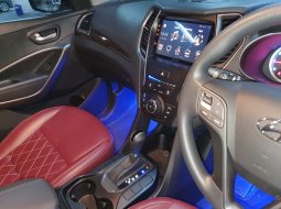 Hyundai Santa Fe 2.4 Automatic 2016 Bensin 15