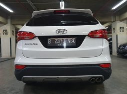 Hyundai Santa Fe 2.4 Automatic 2016 Bensin 19