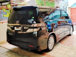 Vellfire ZG Prem Sound 2012