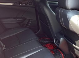 Civic Turbo Hatchback 2017 11