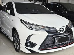 Toyota Yaris TRD A/T ( Matic ) 2020/ 2021 Putih Km 20rban Mulus Siap Pakai Good Condition 8