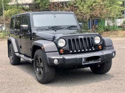 Jeep Wrangler 3.8L at 2011 Hitam 3