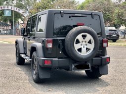 Jeep Wrangler 3.8L at 2011 Hitam 6